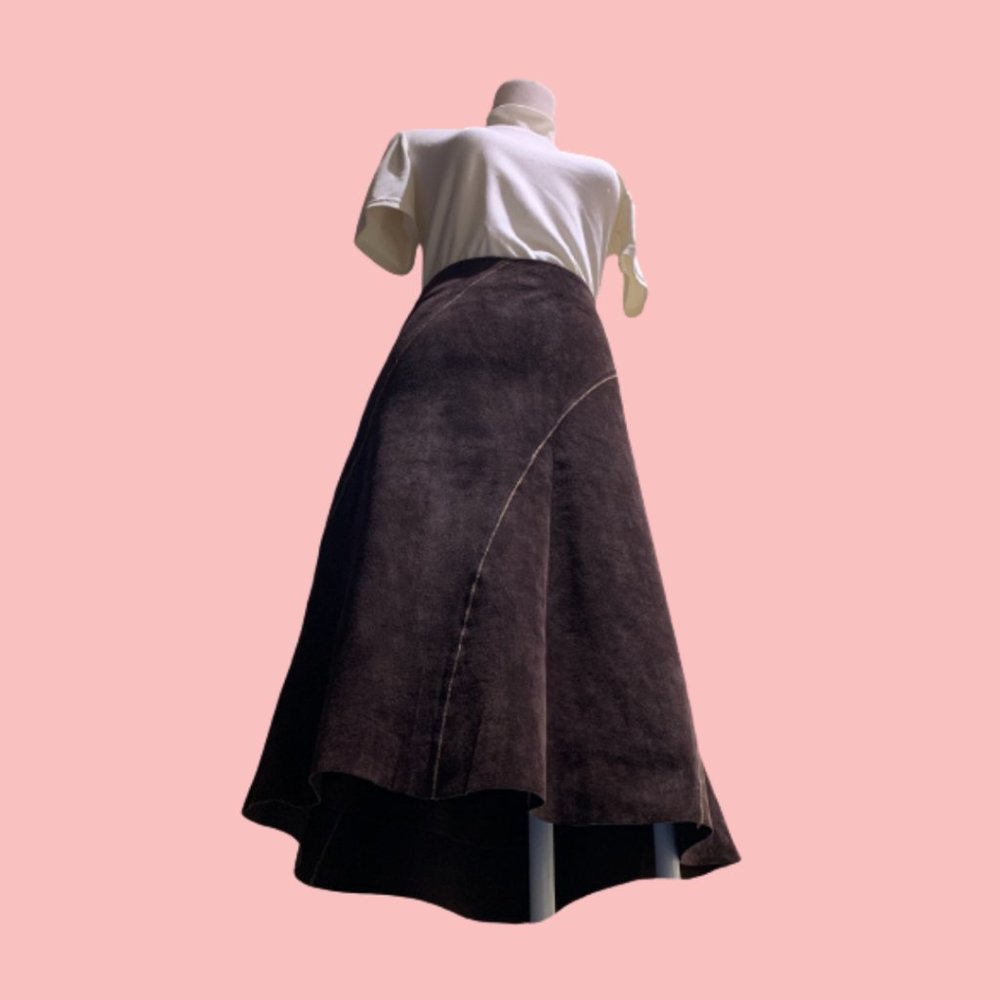 GORGEOUS '80 Vintage chocolate Suede Skirt💕